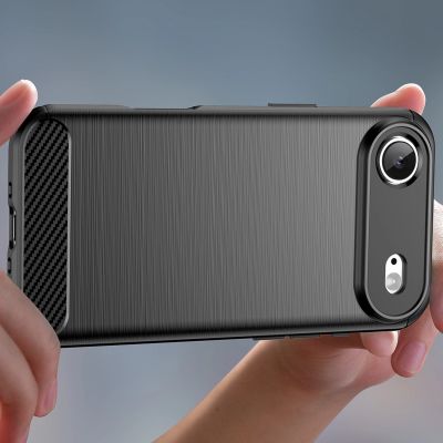 5. Etui Carbon Case na iPhone 17 Air - czarne