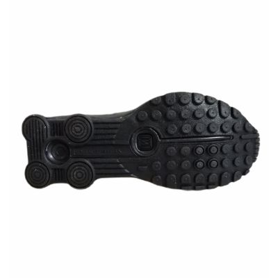 5. Buty damskie sportowe Nike Shox R4 Black Czarne - CW2626-003