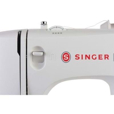 8. Maszyna do szycia Singer M2405