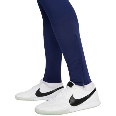 11. Spodnie Nike Dri-Fit Strike 21 Pant KPZ M CW5862 492