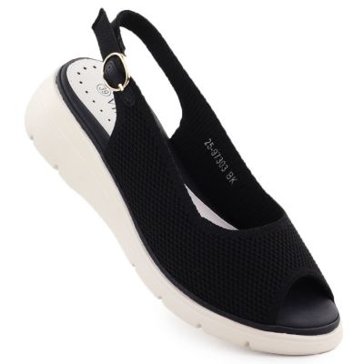 4. Sandały damskie na koturnie tekstylne czarne Vinceza 97303