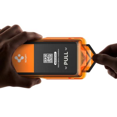 3. Szkło hartowane Spigen Glas.tR AlignMaster Slim 3-Pack na iPhone 17 Pro Max