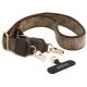 8. Etui Guess 4G Strass Logo & Big Strap Metal Buttons MagSafe na iPhone 17 - brązowe