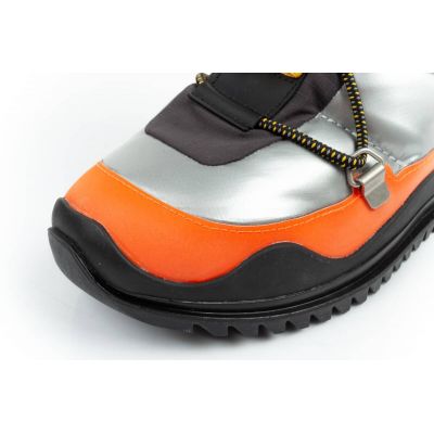 8. Śniegowce adidas aSMC Cold W H00050