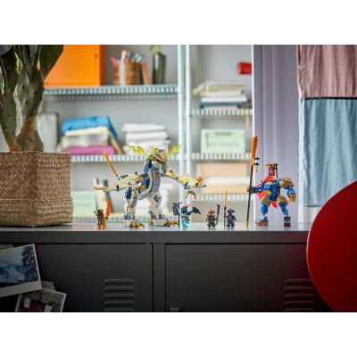 9. LEGO NINJAGO 71843 Mech smoczego jeźdźca Rogue’a