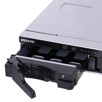 3. NAS Asustor Lockerstor 4RS AS6504RS, 1U rack, 4x (3.5" SATA HDD/ 2.5" SSD), Intel ATOM C3538, 8GB DDR4 SODIMM (Max.128GB), 1GbE x2, 2.5GbE x2, 1x PCIe Gen3, 4x USB 3.2 Gen, AES-NI, MyArchive, SSD Caching, Snapshot, EZ connect, EZ Sync, rail, Single 250W