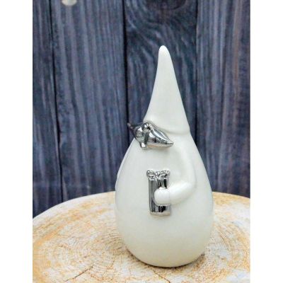 5. FIGURKA MIKOŁAJ SŁAWOMIR 8x6x16CM