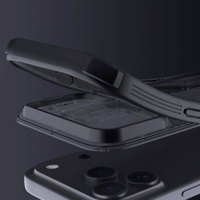 10. Etui Nillkin CamShield Pro kompatybilne z MagSafe na iPhone 17 Pro Max - przezroczysto-czarne
