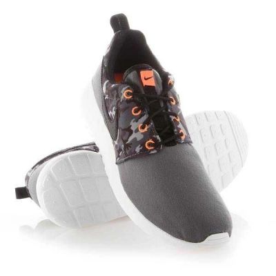 7. Buty Nike Roshe One Print Jr 677782-004
