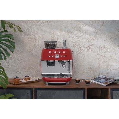 16. Smeg EGF03RDEU ekspres do kawy Ręczny Ekspres do espresso 2,4 l
