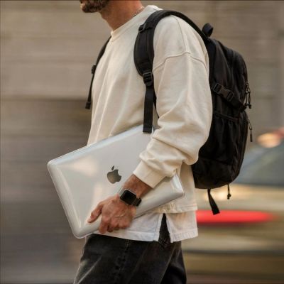 13. Etui Tech-Protect SmartShell na McBook Neo 13" - przezroczyste