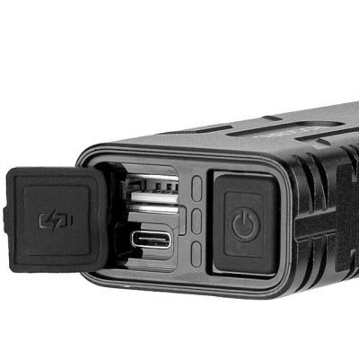 4. Lampka rowerowa Rockbros 24310002001 850 lm z funkcją powerbanku + kabel USB-C - USB-A - czarna