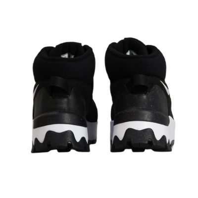 7. Buty sportowe damskie Nike Classic City Boot czarne - DQ5601-001