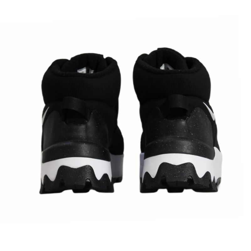 7. Buty sportowe damskie Nike Classic City Boot czarne - DQ5601-001