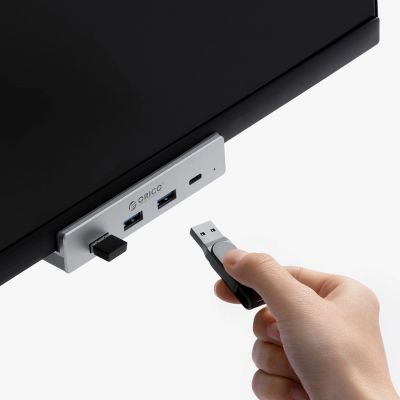 5. Hub Orico MH4PC montowany na zacisk USB-C / 3x USB-A 3.0 + 1x USB-C 3.0 - srebrny
