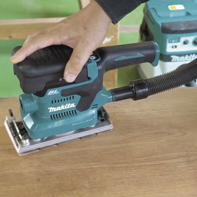 4. Makita DBO381ZU bez kategorii