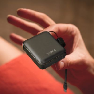 3. Powerbank ultrakompaktowy Dudao K22+ 10000mAh 22.5W USB-C z zawieszką / kablem - szary