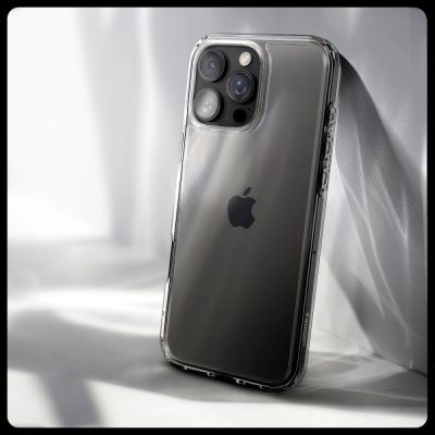 10. Etui Spigen Ultra Hybrid na iPhone 16 Pro - przezroczyste