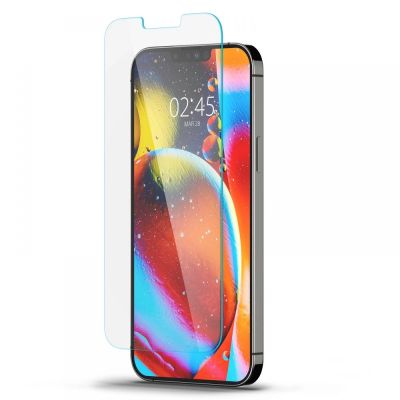3. Szkło hartowane Spigen Glas.tR Slim na iPhone 13 / 13 Pro / 14 / 16e / 17e