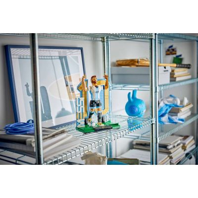 17. LEGO Editions 43015 - Lionel Messi - piłkarska legenda