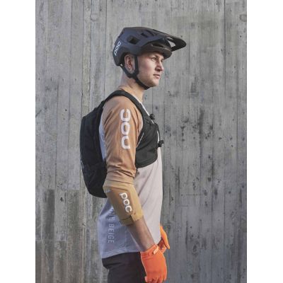 3. Plecak rowerowy POC COLUMN VPD Backpack 13L - czarny