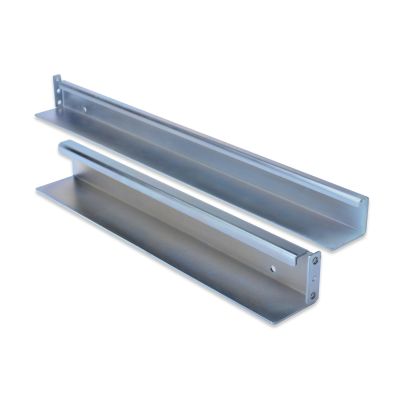 3. Wspornikowe szyny prowadzące w kształcie L do szaf serwerowych 483 mm (19")