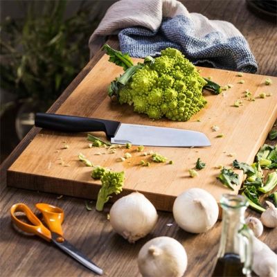 4. Fiskars 1051761 nóź kuchenny Stal nierdzewna 1 szt. Nóż Santoku