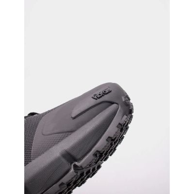 8. Buty Under Armour Valsetz Mid M 3027382-001