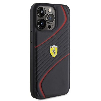 4. Etui Ferrari Twist Metal Logo na iPhone 15 Pro Max - czarne