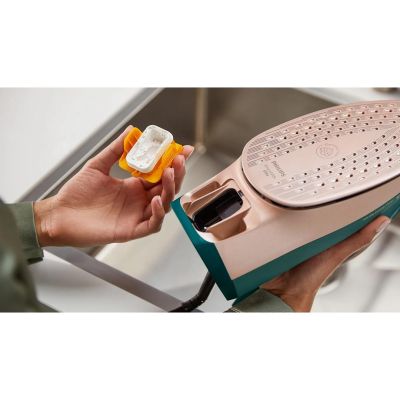 32. Żelazko PHILIPS DST 8030/70