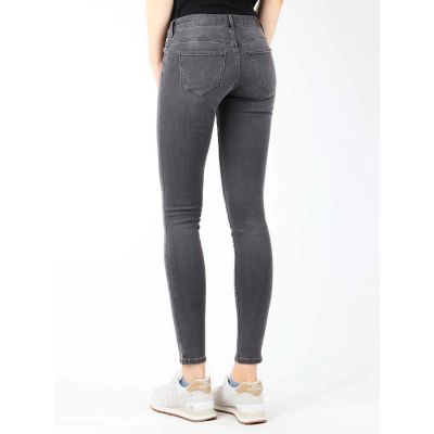 6. Jeansy Wrangler Skinny Ash W28KLX86O
