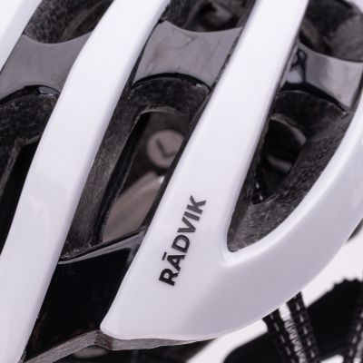 13. Kask PELETON
