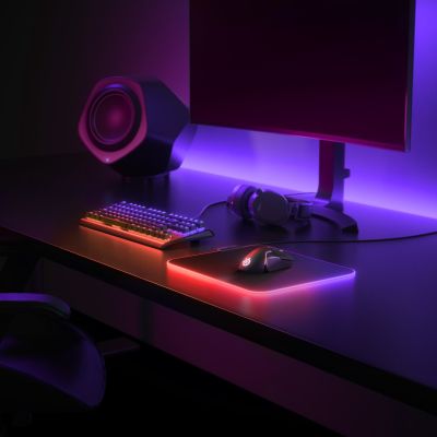 5. Podkładka pod mysz SteelSeries QcK Prism Cloth M
