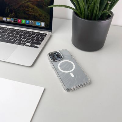 5. Etui brokatowe Glitter Case kompatybilne z MagSafe na iPhone 17 Pro Max - półprzezroczyste