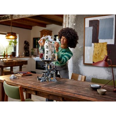 8. LEGO Harry Potter 76417 Bank Gringotta - Edycja Kolekcjonerska