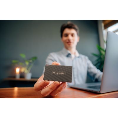 8. Verbatim 32031 Zewnętrzny dysk SSD 1 TB USB Type-C USB 3.2 Gen 2x2 Szary