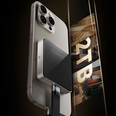6. Kieszeń dyskowa Orico AP30-G2 M.2 NVME z magnesem MagSafe USB-C 3.2 - czarna