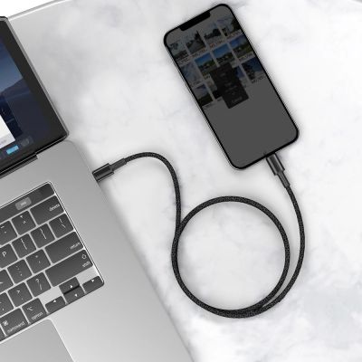 9. Kabel Baseus CATLGD-A01 Lightning - USB-C PD 20W 480Mb/s 2m - czarny