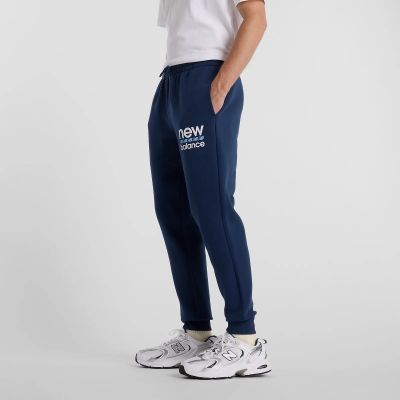 8. Spodnie New Balance Sport Graphic Fleece Jogger M MP51940NNY