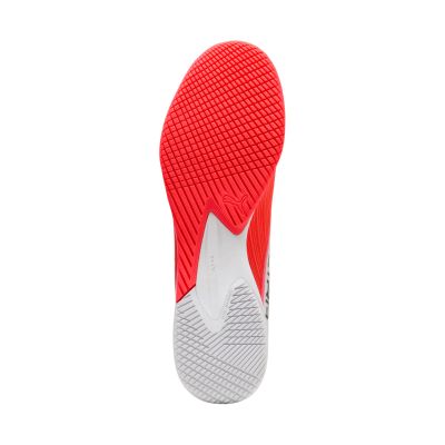 6. Buty piłkarskie Puma Ultra Nitro 7 Match IT 109119 01