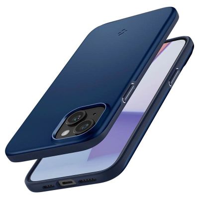 7. Etui Spigen Thin Fit na iPhone 15 Plus - niebieskie