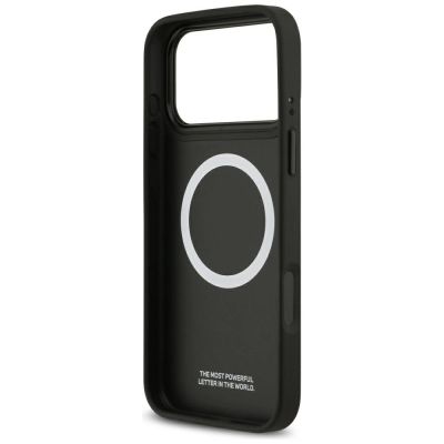 7. Etui BMW M Carbon Line & Logo MagSafe na iPhone 17 Pro Max - czerwone