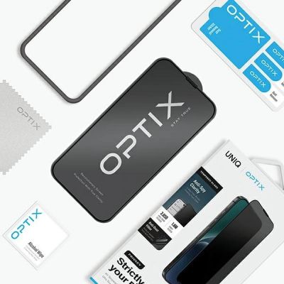 5. Szkło UNIQ Optix Privacy hartowane prywatyzujące na iPhone 15 Pro z aplikatorem