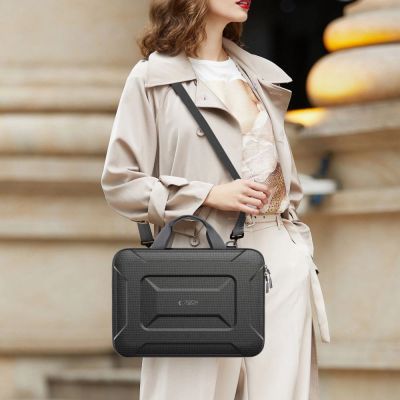 13. Etui Tech-Protect Ranger-X Tactical na laptopa 15-16" - czarne