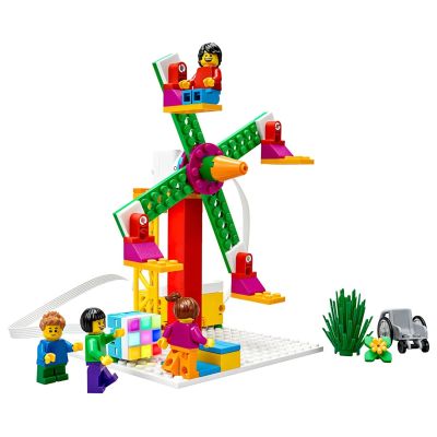 12. LEGO Education 45345 Zestaw SPIKE Essential