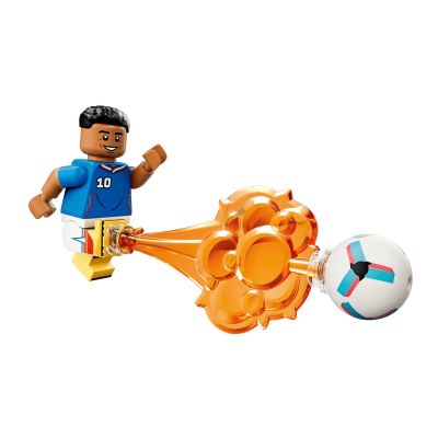 4. LEGO Editions 43013 - Kylian Mbappe - piłkarskie momenty
