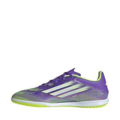 12. Buty piłkarskie adidas F50 Club IN W JI0023