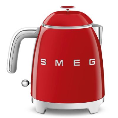 26. SMEG Czajnik (KLF05RDEU) mini 0,8L czerwony