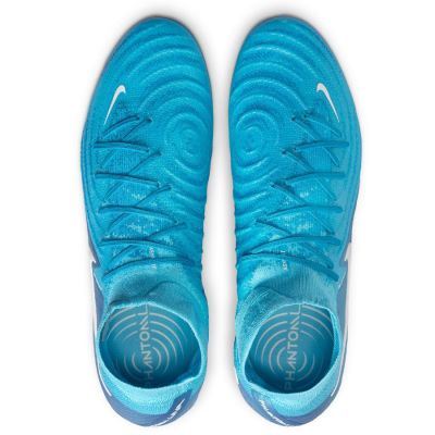 8. Buty piłkarskie Nike Phantom Luna II Elite FG M FJ2572-400