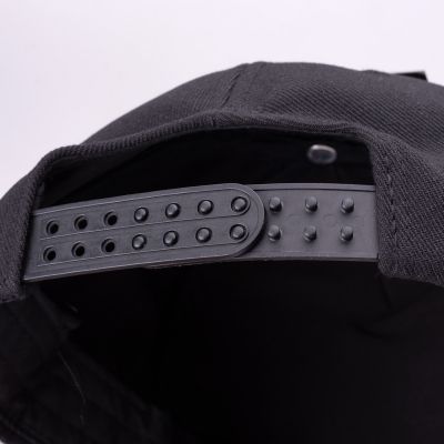 3. Czapka z daszkiem Pronto W